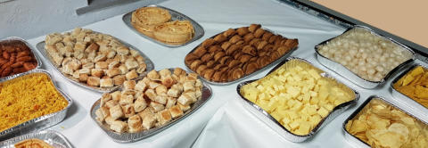 A photo of some buffet food supplied by Little Jak's